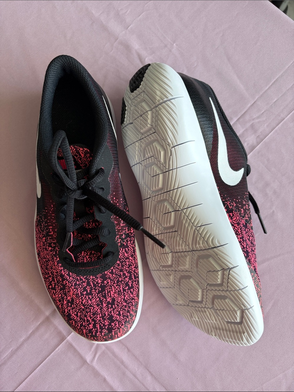 Nike Black & Pink Knit Training Sneakers boy or girl 5 years old